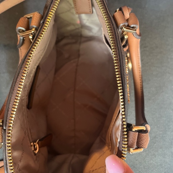 Michael Kors Bag - Picture 5 of 6